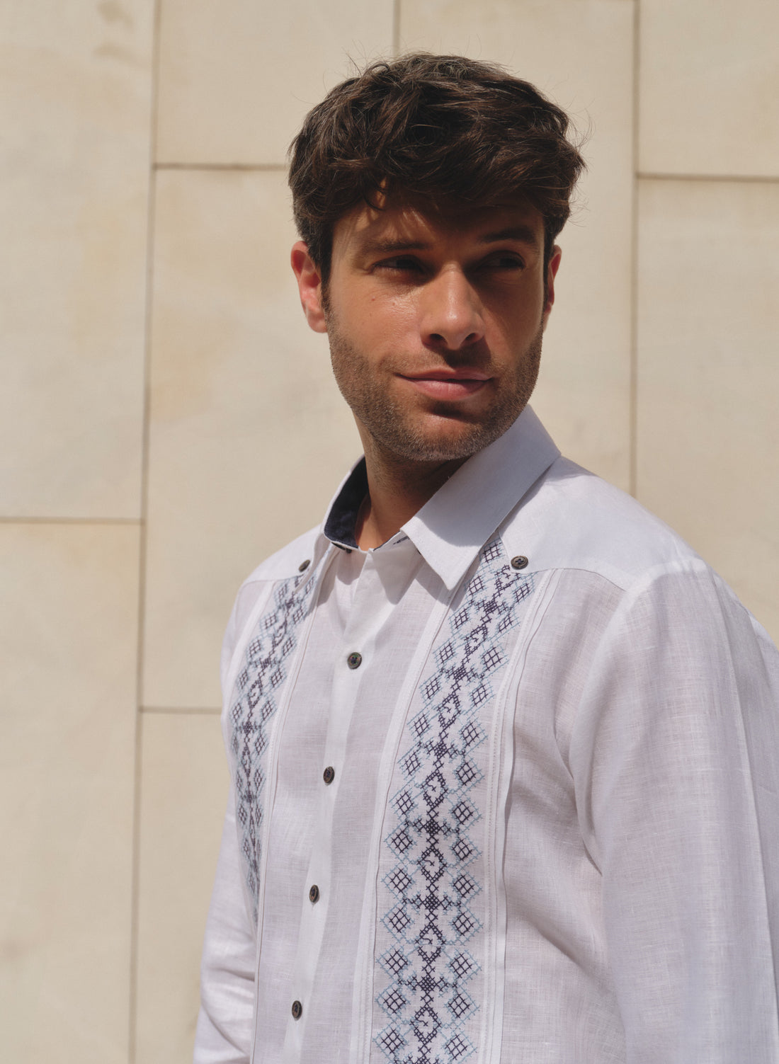 Guayabera manga larga 100% Lino Luan