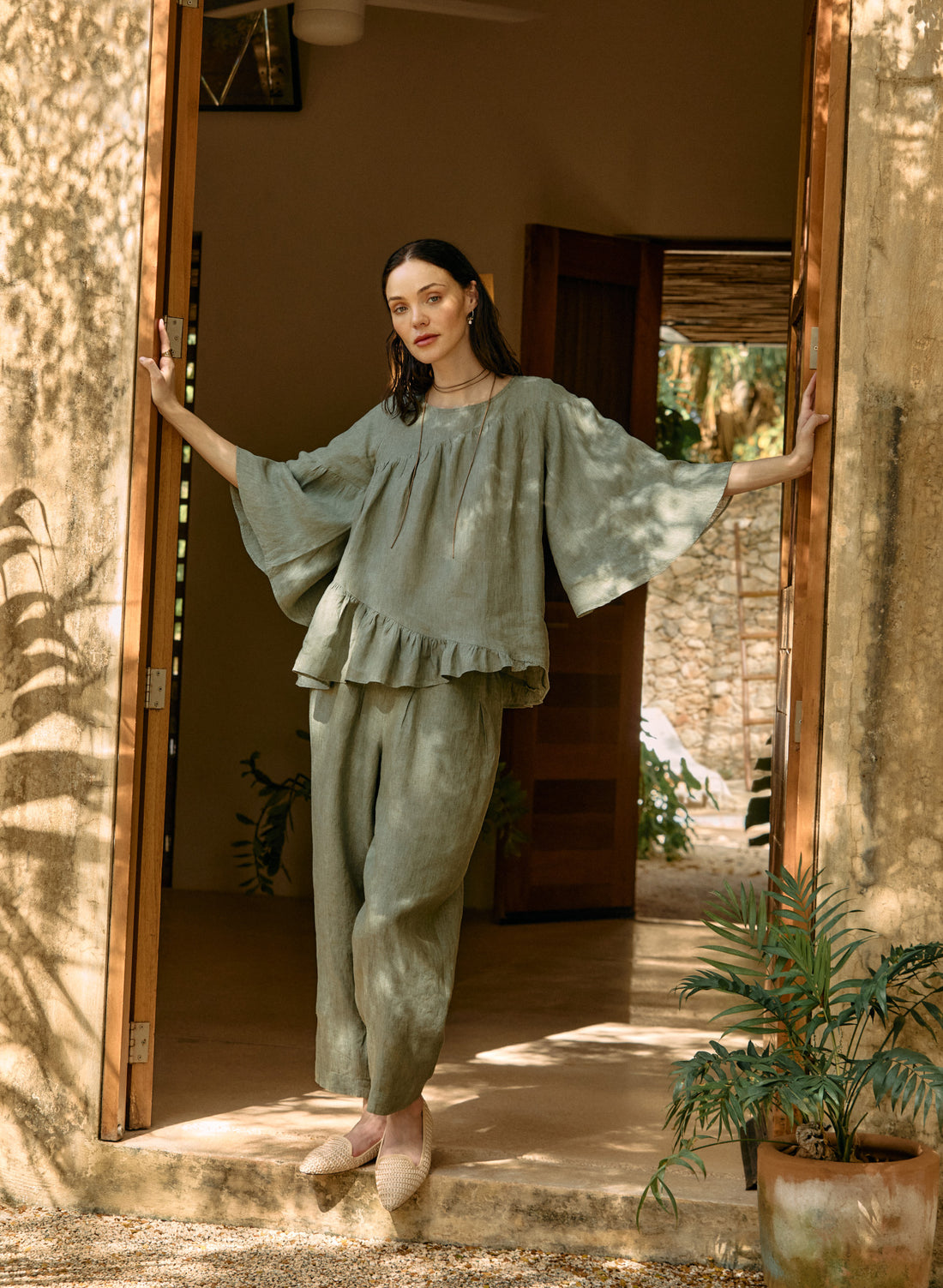 Pantalón a la cintura 100% Lino Noto