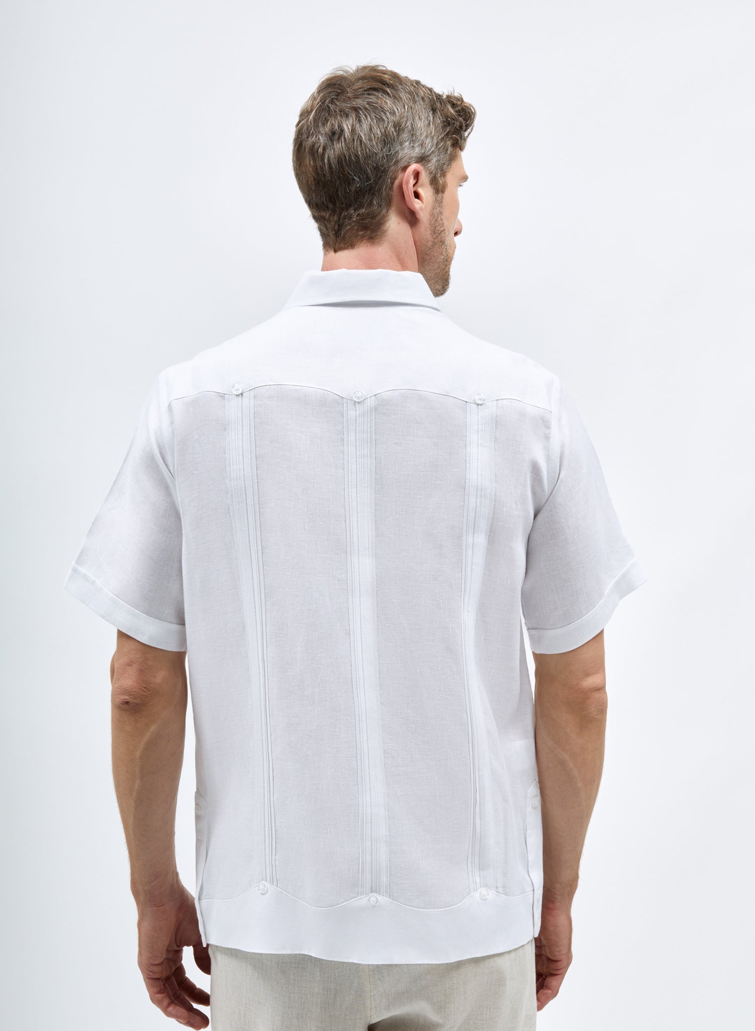 Guayabera manga corta 100% Lino Tradicional
