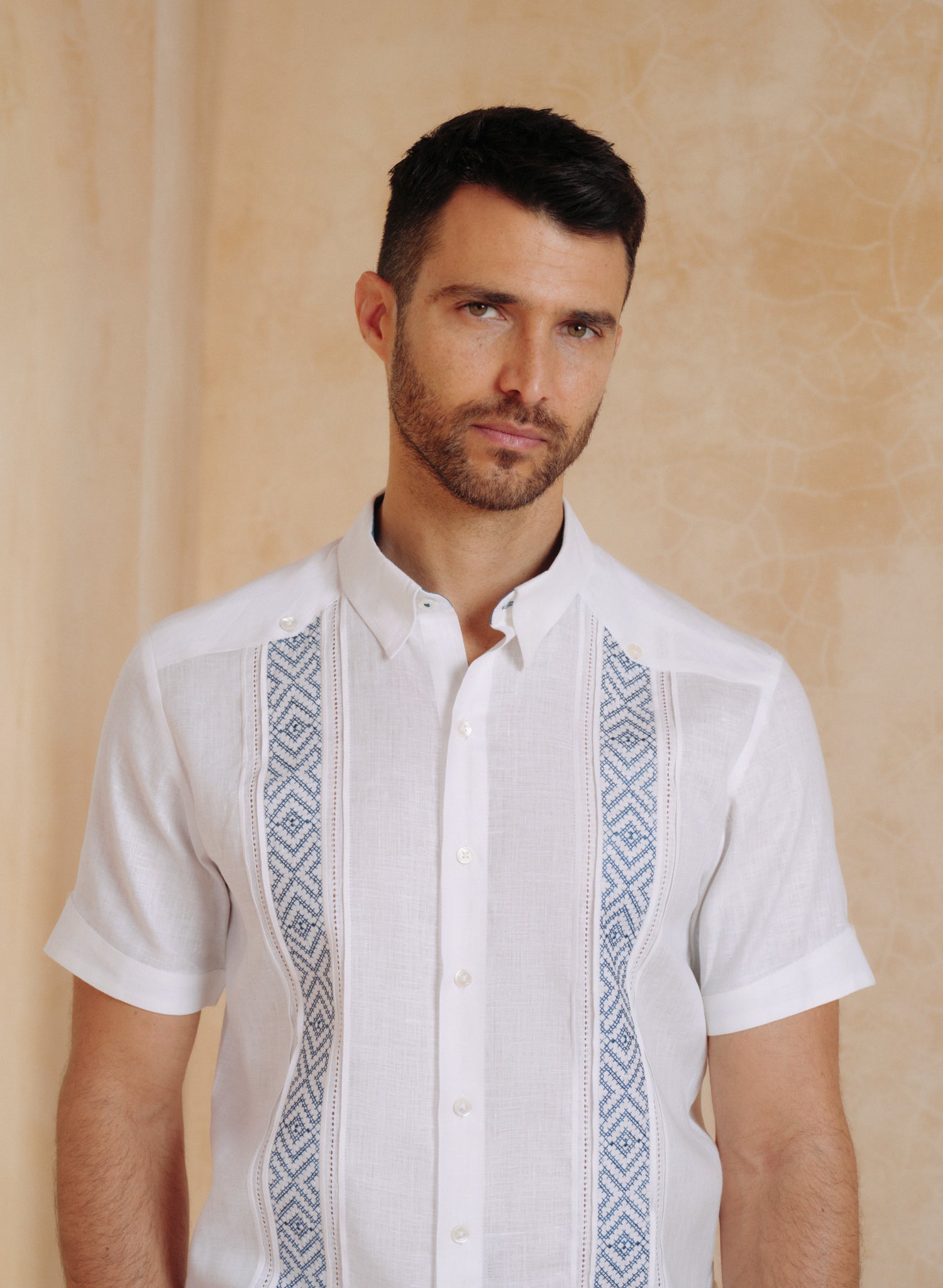 Guayabera manga corta 100% Lino Zayn