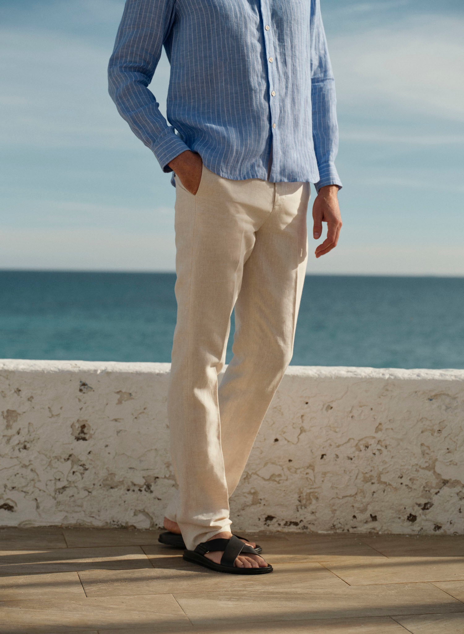 Pantalón Básico Slim Fit Natural