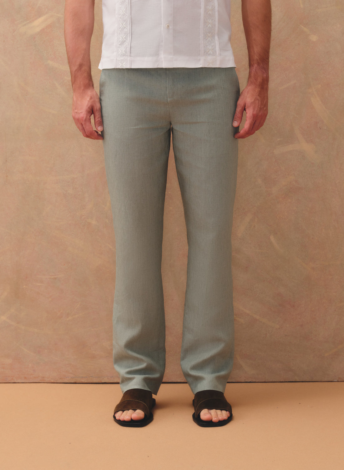 Pantalón 100% Lino Slim Chino Verde Oliva Suave