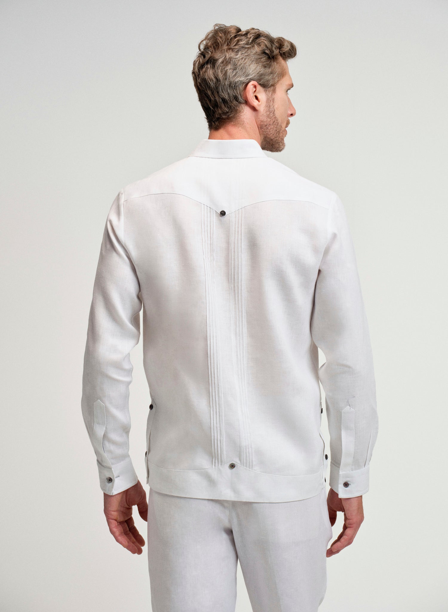 Guayabera  Ayora